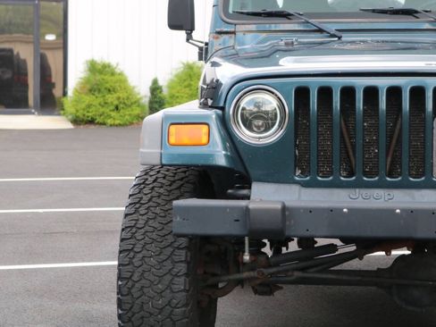 Used 2006 Jeep Wrangler X w/ Tire & Wheel Group (Ecco) AWD/4WD image 15