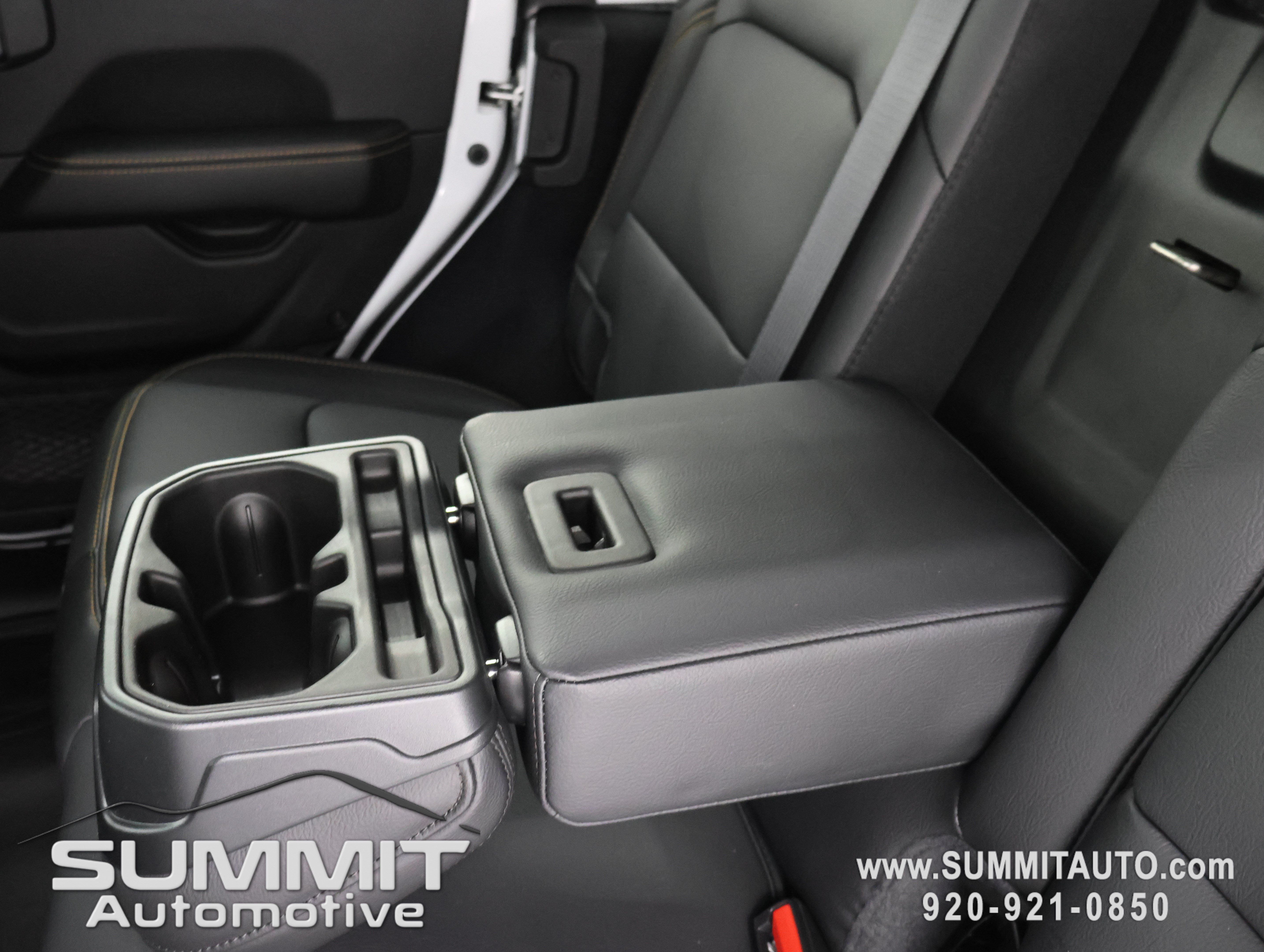New 2027 Jeep Wrangler Unlimited Sahara AWD/4WD image 36