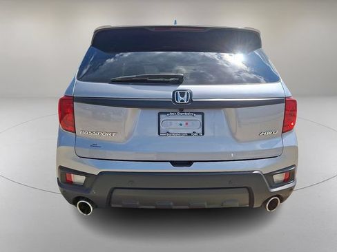 Used 2023 Honda Passport EX-L image 9