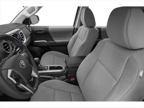 Used 2023 Toyota Tacoma SR5 w/ Technology Package RWD image 6