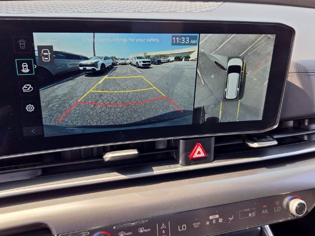 Certified 2026 Kia Carnival Hybrid FWD image 15