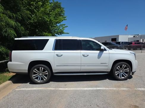 Used 2018 GMC Yukon XL Denali w/ Open Road Package RWD image 6