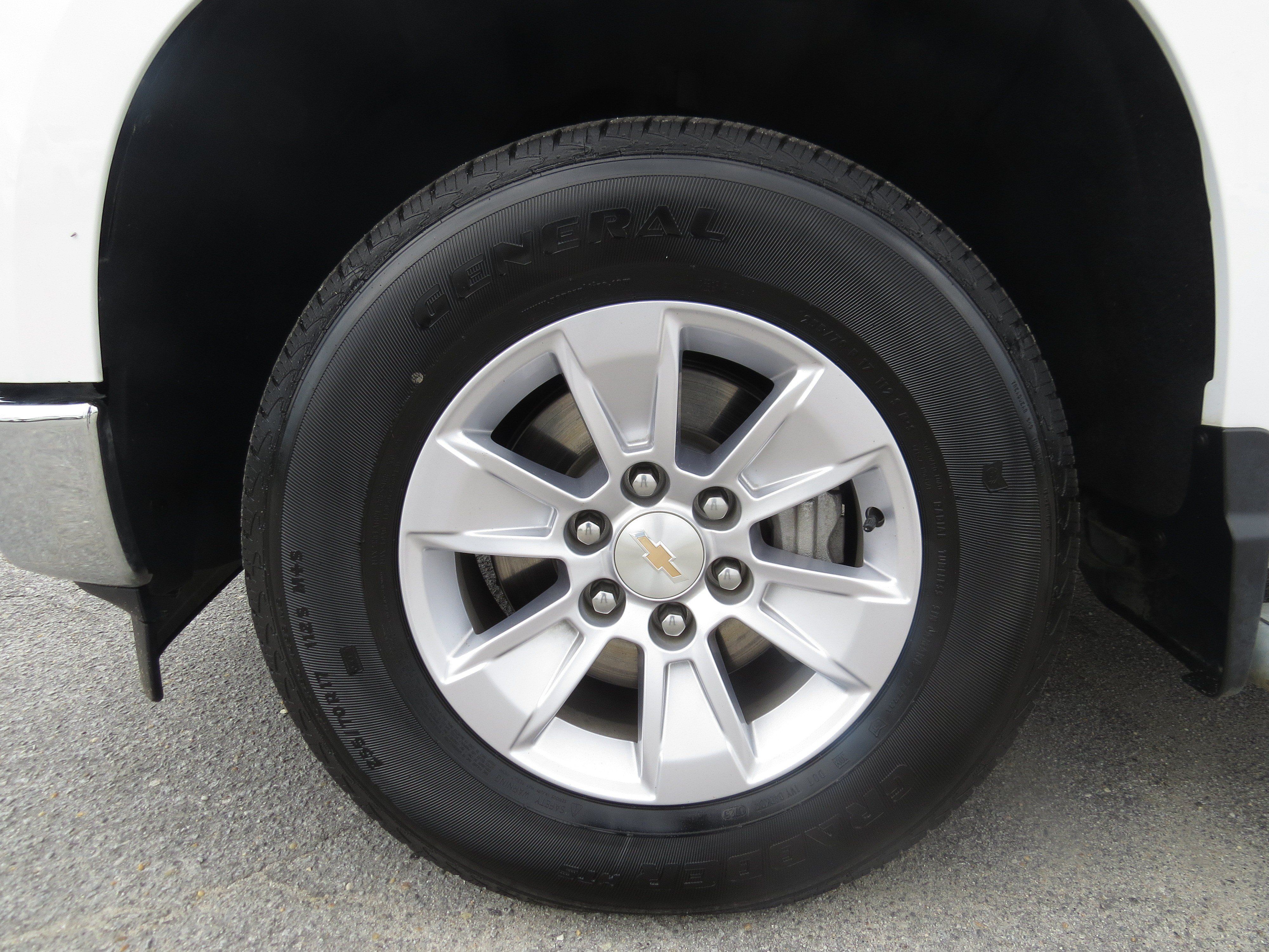 Used 2025 Chevrolet Silverado 1500 W/T RWD image 10