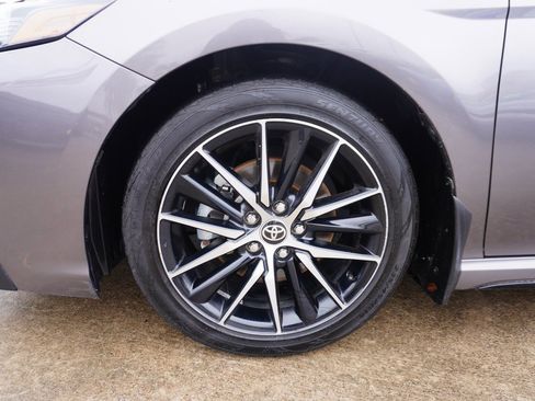 Used 2023 Toyota Camry SE image 28