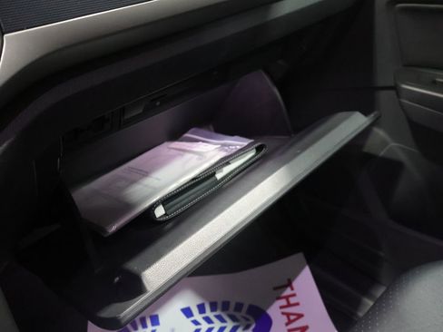 Used 2021 Volkswagen Atlas SE image 36