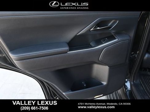 Certified 2024 Lexus GX 550 w/ Cold Area Package AWD/4WD image 15