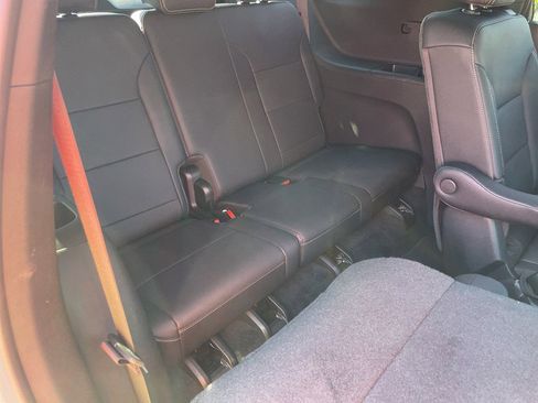 Certified 2025 Chevrolet Traverse LT image 13