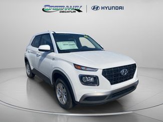 New 2026 Hyundai Venue SE video 1