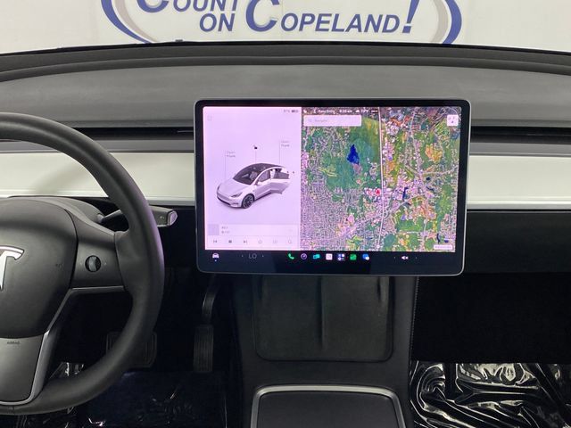 Used 2021 Tesla Model Y Long Range AWD/4WD image 13