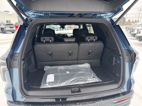 New 2026 Chevrolet Traverse RS w/ LPO, Floor Liner Package AWD/4WD image 12