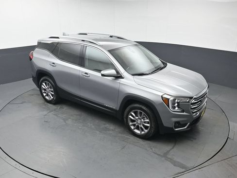 Used 2024 GMC Terrain SLT AWD/4WD image 42