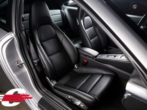 Used 2018 Porsche 911 Carrera image 27