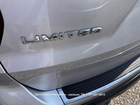 Used 2019 Ford Explorer Limited w/ Ford Safe & Smart Package AWD/4WD image 9