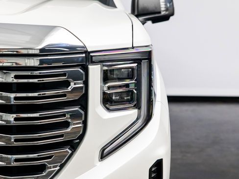 Used 2023 GMC Sierra 1500 Denali w/ Denali Reserve Package image 5