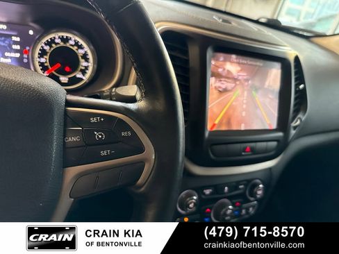 Used 2014 Jeep Cherokee Limited FWD image 25