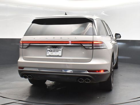 Used 2023 Lincoln Aviator Reserve w/ Equipment Group 201A image 7