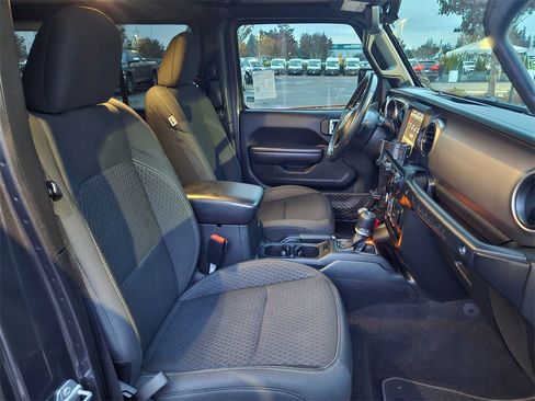 Certified 2021 Jeep Wrangler Unlimited Sport image 36