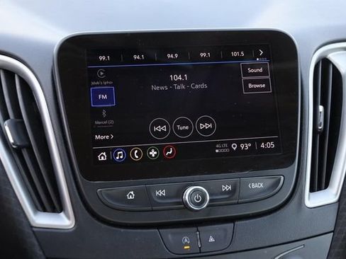 Used 2024 Chevrolet Malibu LT FWD image 16
