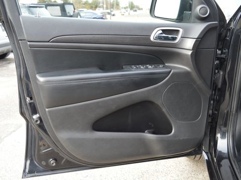 Used 2015 Jeep Grand Cherokee Altitude image 25