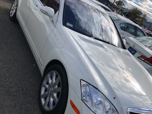 Used 2007 Mercedes-Benz S 550 4MATIC image 2