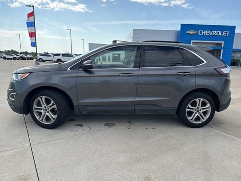 Used 2017 Ford Edge Titanium w/ Equipment Group 301A AWD/4WD image 3