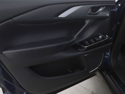 Used 2022 MAZDA CX-9 Touring w/ Touring Premium Package image 25