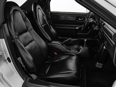 Used 2002 Toyota MR2 image 27