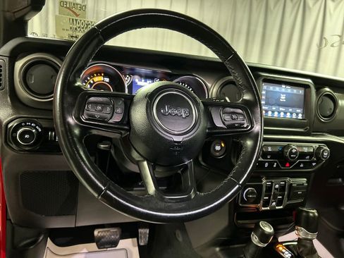 Used 2022 Jeep Wrangler Unlimited Sport image 15