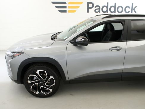 Used 2024 Chevrolet Trax RS w/ Driver Confidence Package FWD image 5