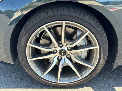 Used 2025 Genesis G70 2.5T AWD/4WD image 13
