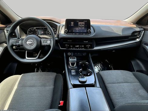 Certified 2023 Nissan Rogue SV AWD/4WD image 9