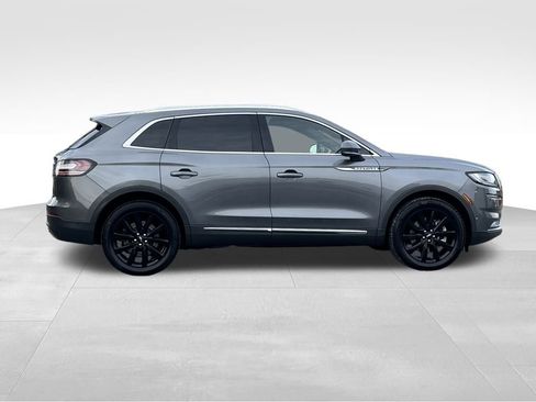 Used 2022 Lincoln Nautilus Reserve w/ Equipment Group 202A image 3