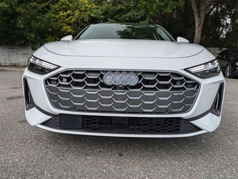 Used 2025 Audi A5 2.0T Prestige image 8