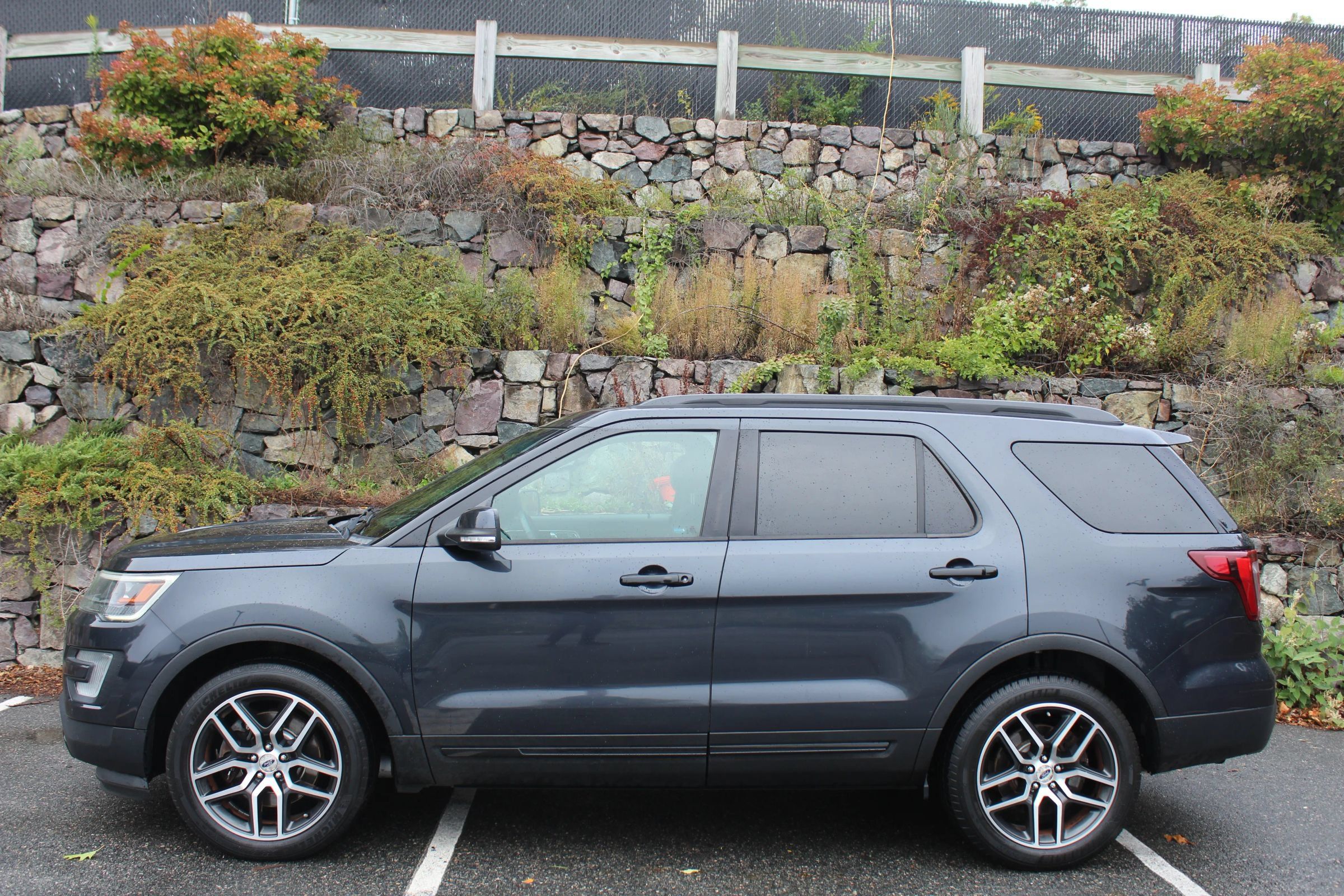 Used 2017 Ford Explorer Sport w/ Equipment Group 401A AWD/4WD image 5