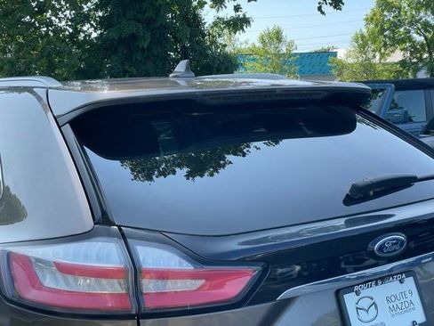 Used 2019 Ford Edge Titanium FWD image 30