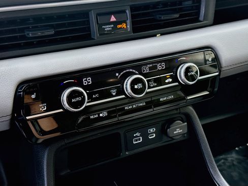 Certified 2023 Honda Pilot EX-L image 14