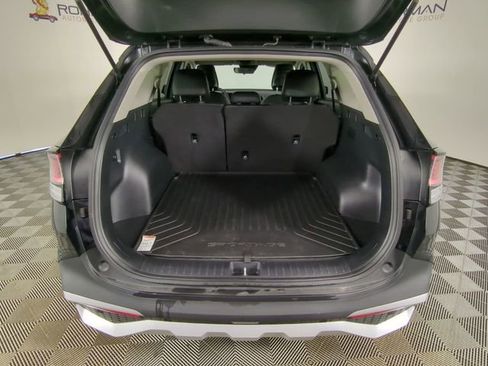 Used 2025 Kia Sportage EX FWD image 36