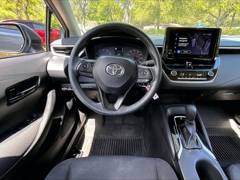 Used 2024 Toyota Corolla LE image 8