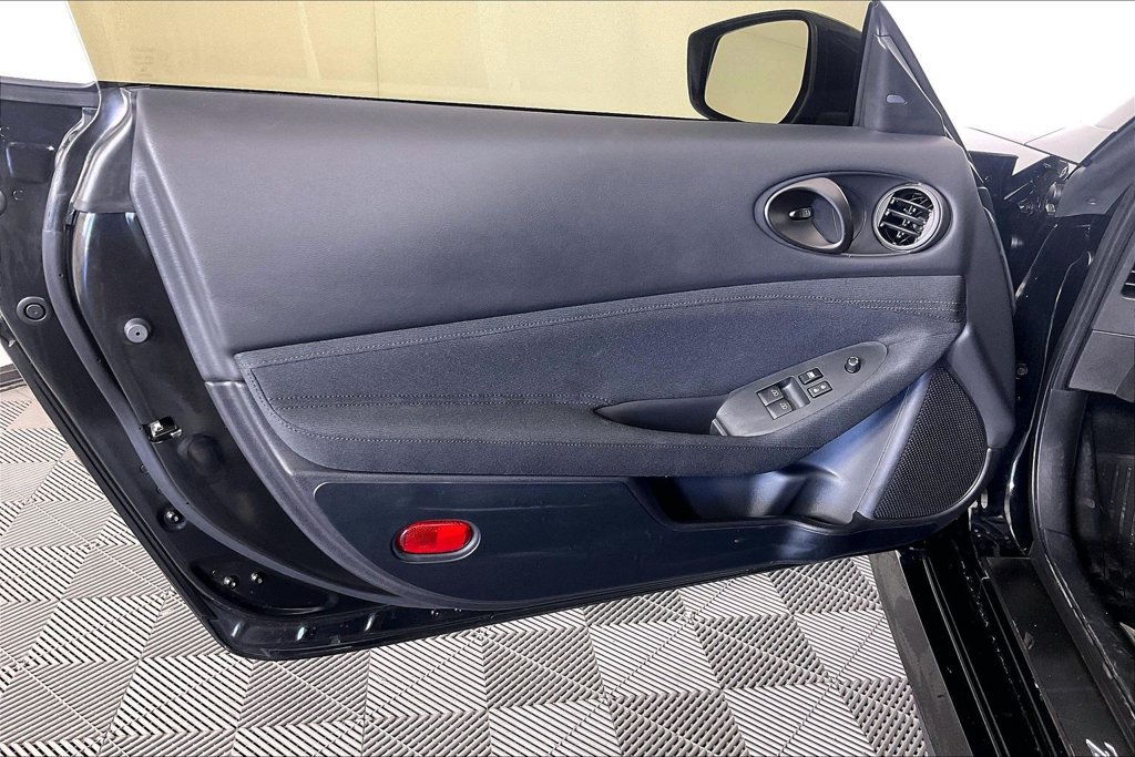 New 2027 Nissan Z Sport w/ Essentials Package (Sport) RWD image 30
