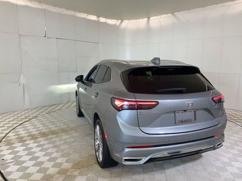 Used 2025 Buick Envision Avenir AWD/4WD image 19