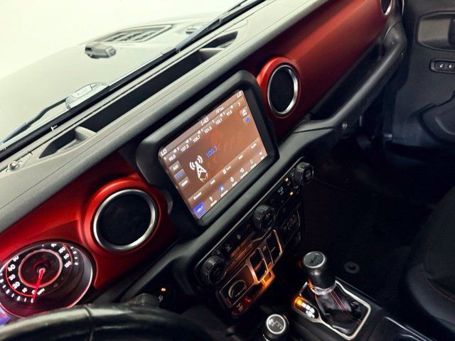 Used 2018 Jeep Wrangler Unlimited Rubicon AWD/4WD image 25