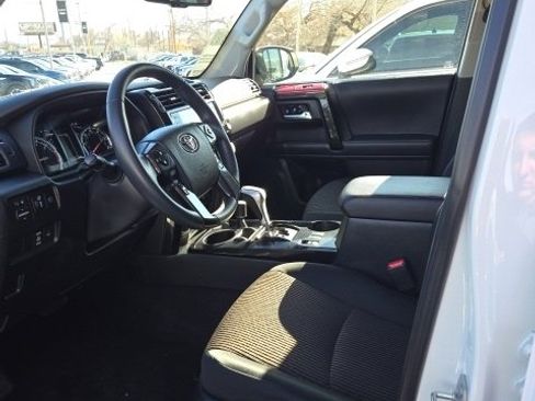 Used 2023 Toyota 4Runner TRD Off-Road image 11