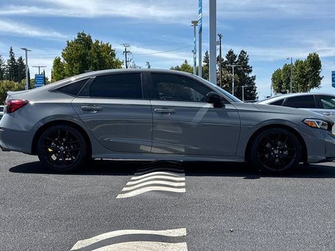 Used 2025 Honda Civic Sport image 8