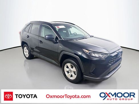 Certified 2021 Toyota RAV4 LE image 1