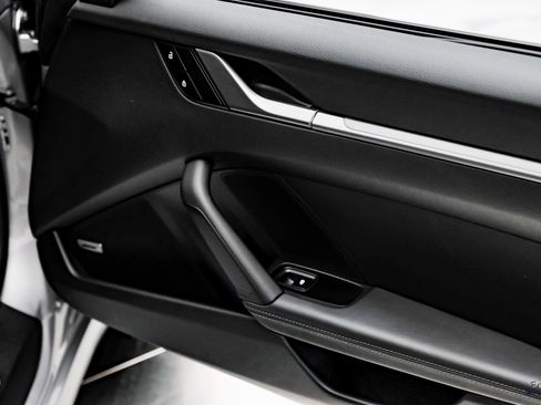 Used 2024 Porsche 911 Carrera S w/ Premium Package image 73