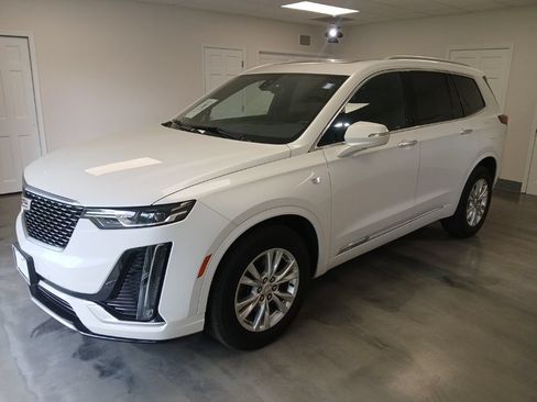 Used 2024 Cadillac XT6 Luxury AWD/4WD image 4