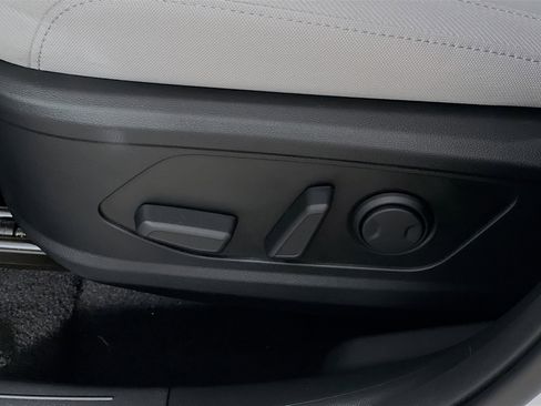 Used 2026 Hyundai Tucson SEL image 16