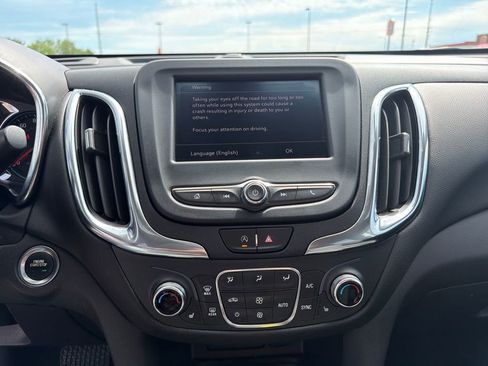 Used 2022 Chevrolet Equinox LT AWD/4WD image 18