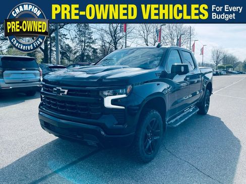 Used 2022 Chevrolet Silverado 1500 LT Trail Boss w/ LT Trail Boss Premium Package AWD/4WD image 1