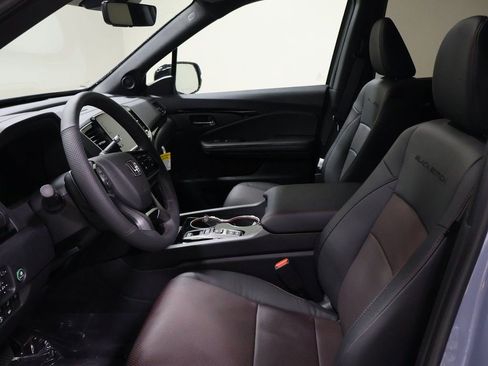 New 2026 Honda Ridgeline Black Edition image 9